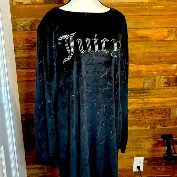 Juicy Couture Other - NEW w/ tags JUICY COUTURE  Adorable incredibly soft velour lounge/sleepwear